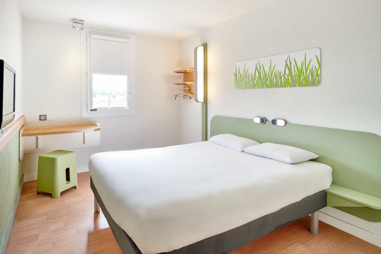 Ibis Budget Besancon Centre Gare Hotel Bagian luar foto